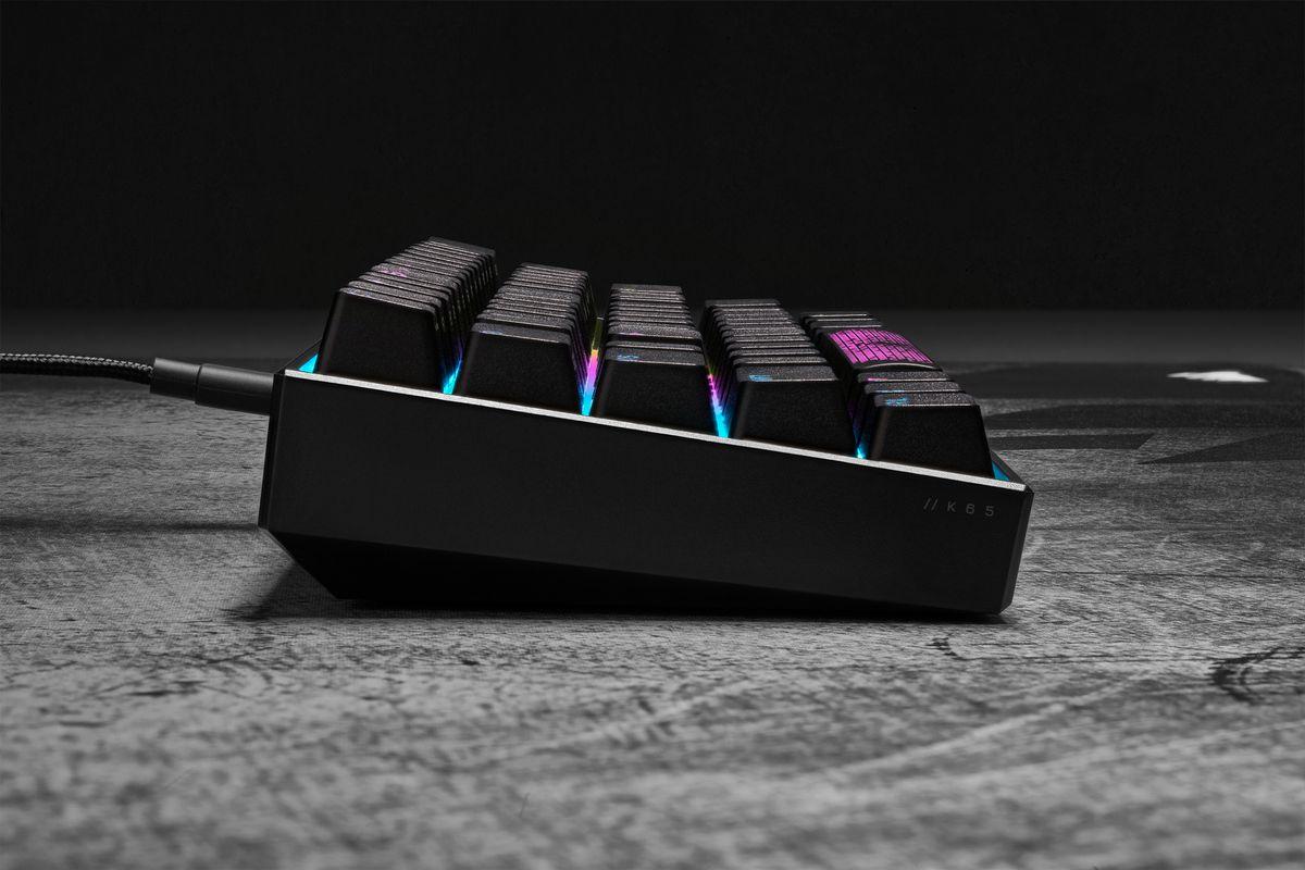 teclado mini gamer 60 porciento corsair